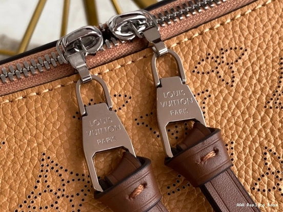 Aaa replica ru BEAUBOURG LOUIS VUITTON MM HOBO 0718